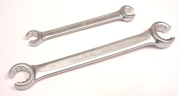 Očkový klíč na převlečné matice 19 x 22 mm dvanáctihran - JONNESWAY W241922